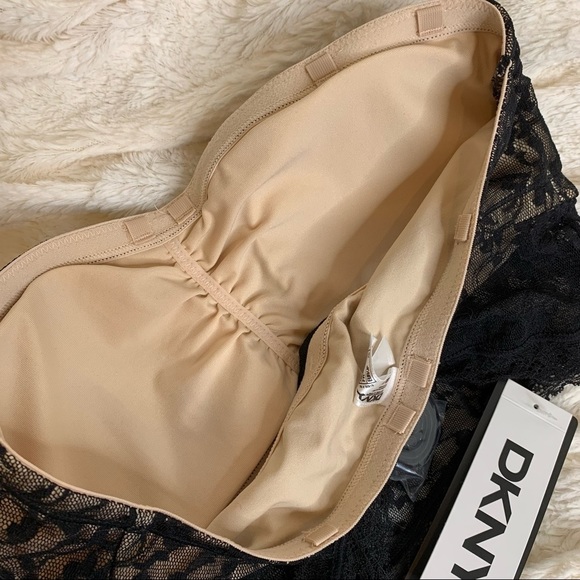 DKNY Black Lace Strapless Multi-Way Bandeau Bra - Picture 4 of 9